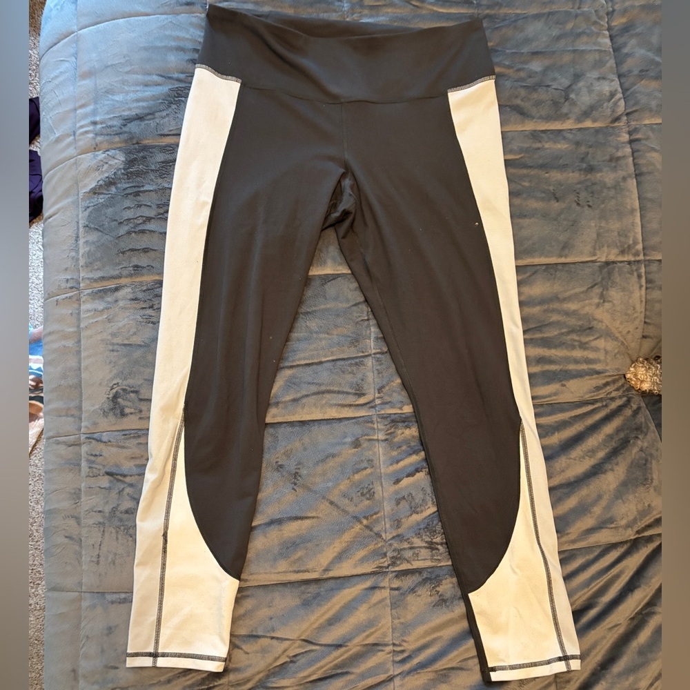 Under Armour Grey and White Leggings